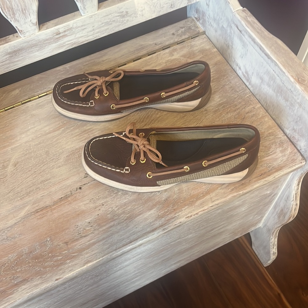 Sherry Brown Women’s Top Siders - Picture 4 of 7